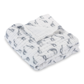 Giraffing Around  - Muslin Giraffe Quilt