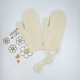 Beige Knitted Mittens with Twist-Pattern for Boys Girls