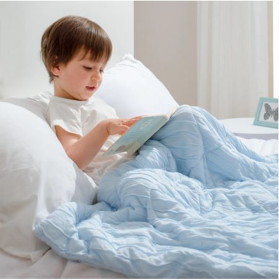 Newborn Muslin Quilts (Color: Blue, size: 110x140)